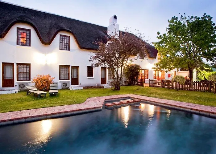 Oakhurst Hotel